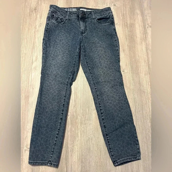 DKNY Women's Floral Pattern Straight Leg Jeggings Jeans Blue Size 06 no flaws - Picture 2 of 12